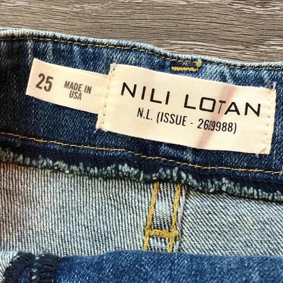 Nili Lotan Romance Lace Up Denim Jean Shorts Faded Wash Size 25 - Picture 12 of 12